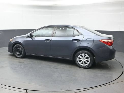 Used 2019 Toyota Corolla L FWD image 3