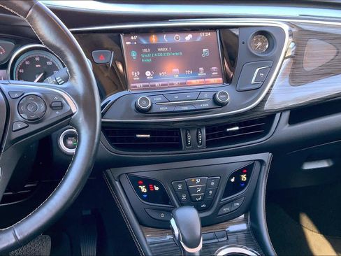 Used 2018 Buick Envision Essence image 6