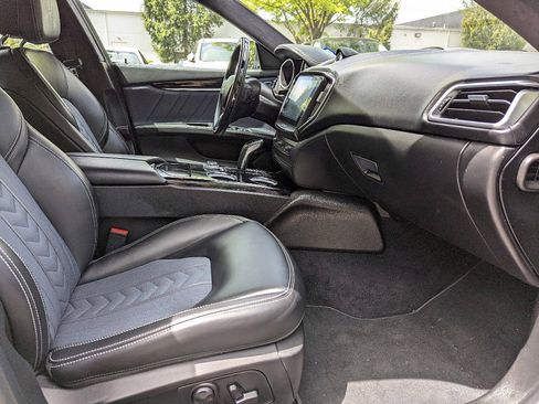 Used 2019 Maserati Ghibli S GranLusso AWD/4WD image 6