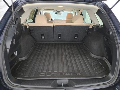 Used 2018 Subaru Outback 2.5i Premium AWD/4WD image 17
