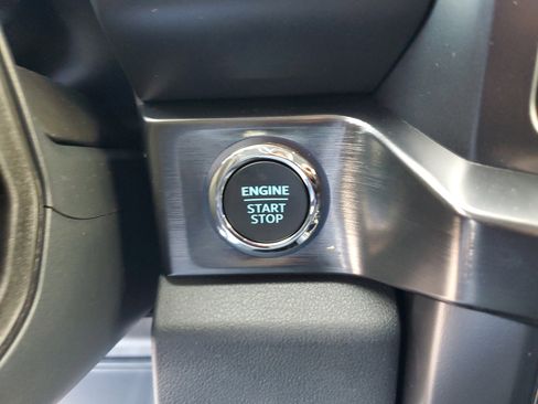 New 2026 Ford F250 Lariat w/ Black Appearance Package image 18