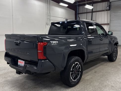 Used 2024 Toyota Tacoma TRD Sport w/ TRD Sport Upgrade Package image 14