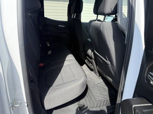 Used 2021 Chevrolet Silverado 1500 LT w/ Fleet Comfort Package image 3