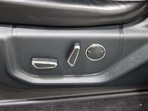 Used 2015 Ford F150 Lariat w/ Equipment Group 502A Luxury image 5