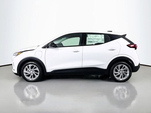 New 2027 Chevrolet Bolt LT w/ Comfort Package FWD image 4