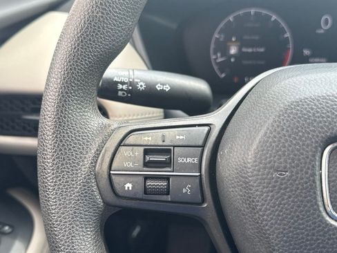 Used 2023 Honda HR-V LX image 13