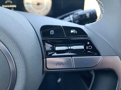 New 2025 Hyundai Elantra SEL image 30