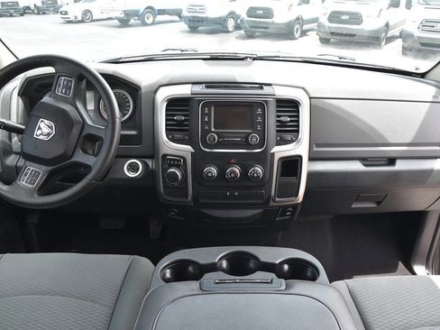 Used 2016 RAM 1500 Classic SLT RWD image 13