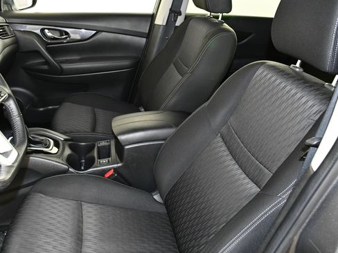 Used 2020 Nissan Rogue S w/ Special Edition Package image 38