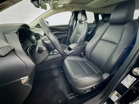 Used 2025 MAZDA CX-30 AWD 2.5 S w/ Preferred Package image 13
