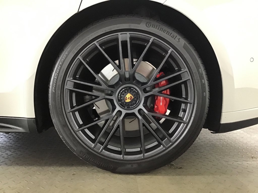 Certified 2026 Porsche Panamera GTS AWD/4WD image 12