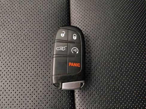 Used 2021 Jeep Grand Cherokee Limited w/ Quick Order Package 28K 80th RWD image 32