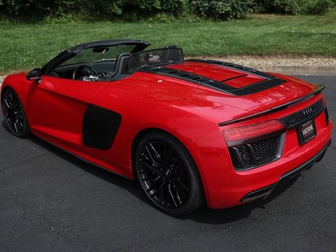 Used 2018 Audi R8 V10 plus w/ Full Leather Package image 17