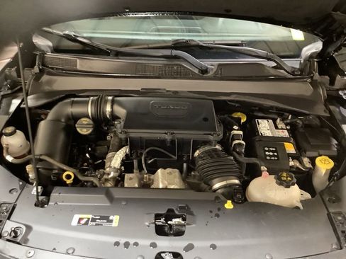 Used 2023 Jeep Compass Latitude AWD/4WD image 20