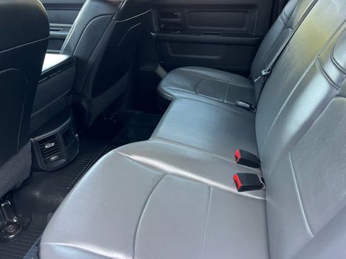 Used 2024 RAM 2500 Tradesman w/ Chrome Appearance Group image 5