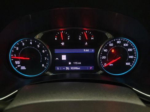 Used 2021 Chevrolet Equinox LT image 23