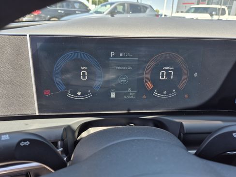Used 2025 Hyundai Tucson SEL AWD/4WD image 10