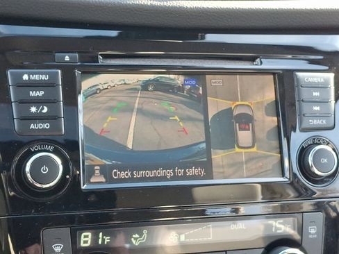 Used 2019 Nissan Rogue Sport SL w/ Premium Package image 17