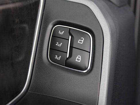 Used 2024 Ford F250 Lariat image 19