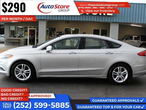 Used 2018 Ford Fusion SE w/ Fusion SE Technology Package FWD image 1