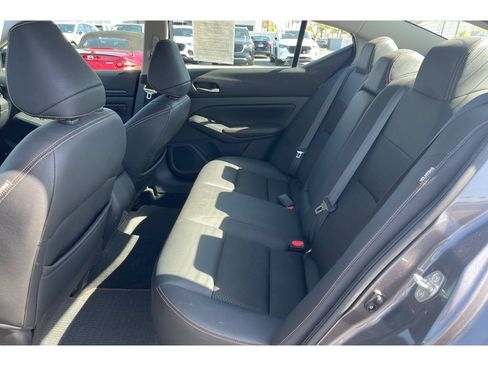 Used 2021 Nissan Altima 2.5 SR FWD image 15