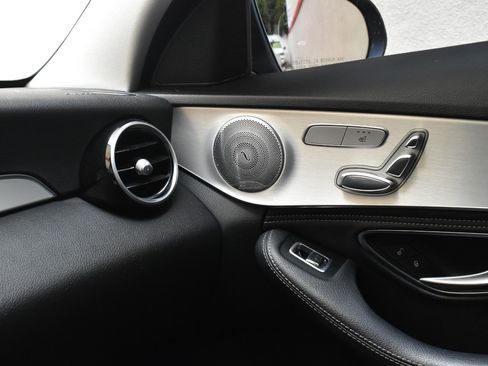 Used 2016 Mercedes-Benz C 300 4MATIC Sedan image 27