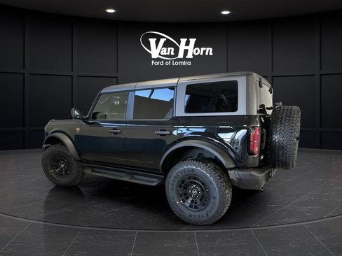 New 2026 Ford Bronco Badlands AWD/4WD image 3