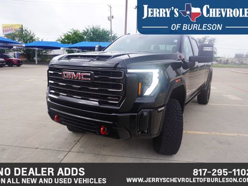 Used 2026 GMC Sierra 2500 AT4X AWD/4WD image 2