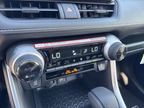 Used 2025 Toyota RAV4 XLE w/ Convenience Package image 23