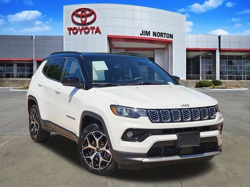Used 2025 Jeep Compass Limited AWD/4WD image 1