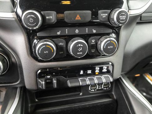 Used 2020 RAM 1500 Big Horn image 30