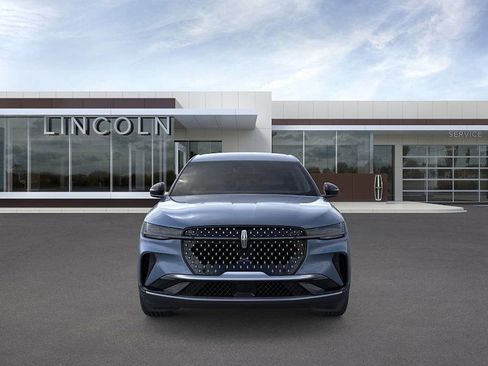 New 2026 Lincoln Nautilus Premier image 6