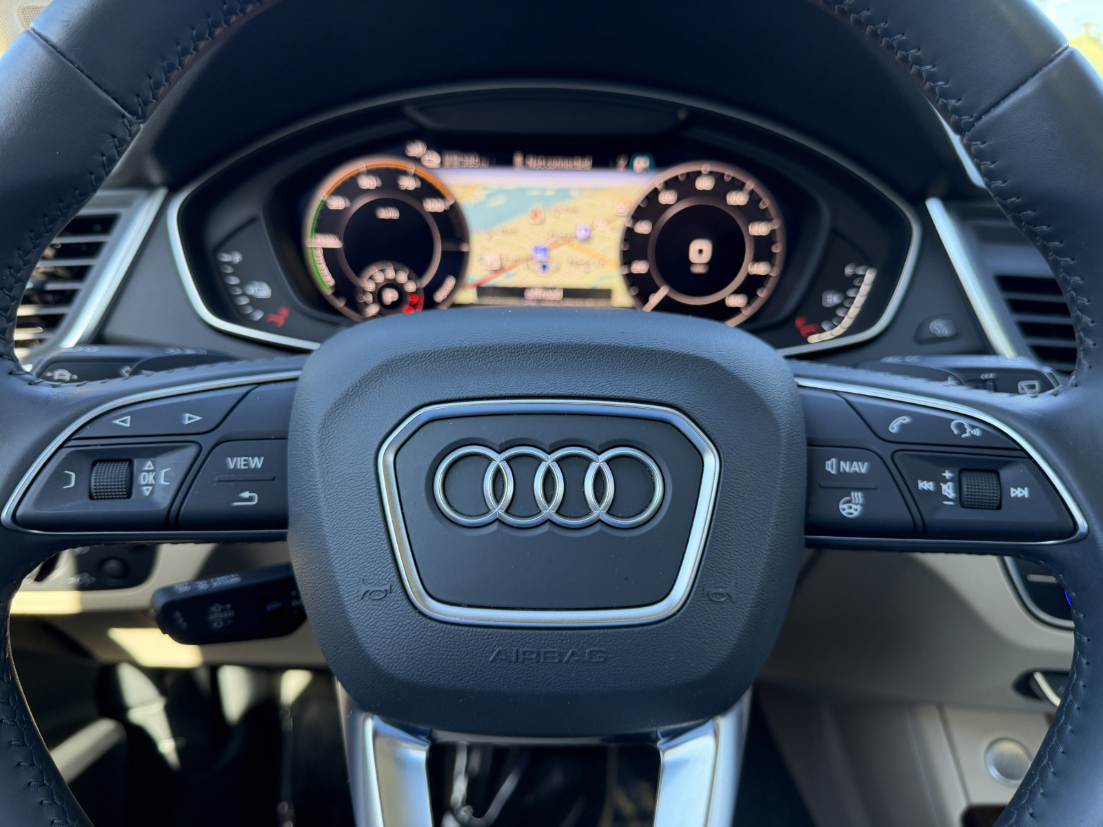 Used 2020 Audi Q5 e Prestige AWD/4WD image 34