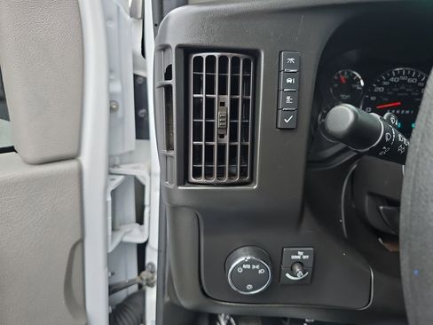 Certified 2023 Chevrolet Express 3500 LS image 17