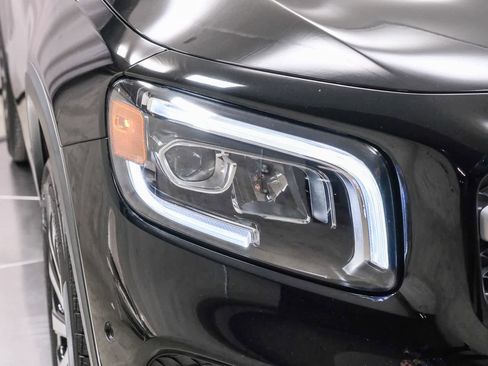 Certified 2023 Mercedes-Benz GLB 250 image 13