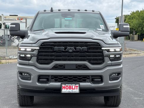 New 2026 RAM 2500 Laramie AWD/4WD image 8