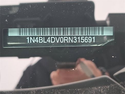 Used 2024 Nissan Altima 2.5 SV image 37