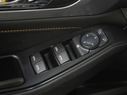 Used 2018 Chevrolet Traverse LT w/ LPO, Floor Liner Package image 24