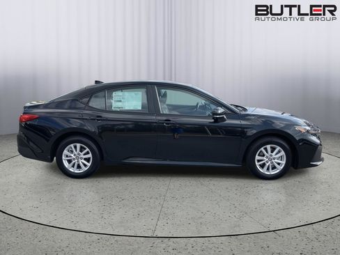 New 2026 Toyota Camry LE FWD image 6