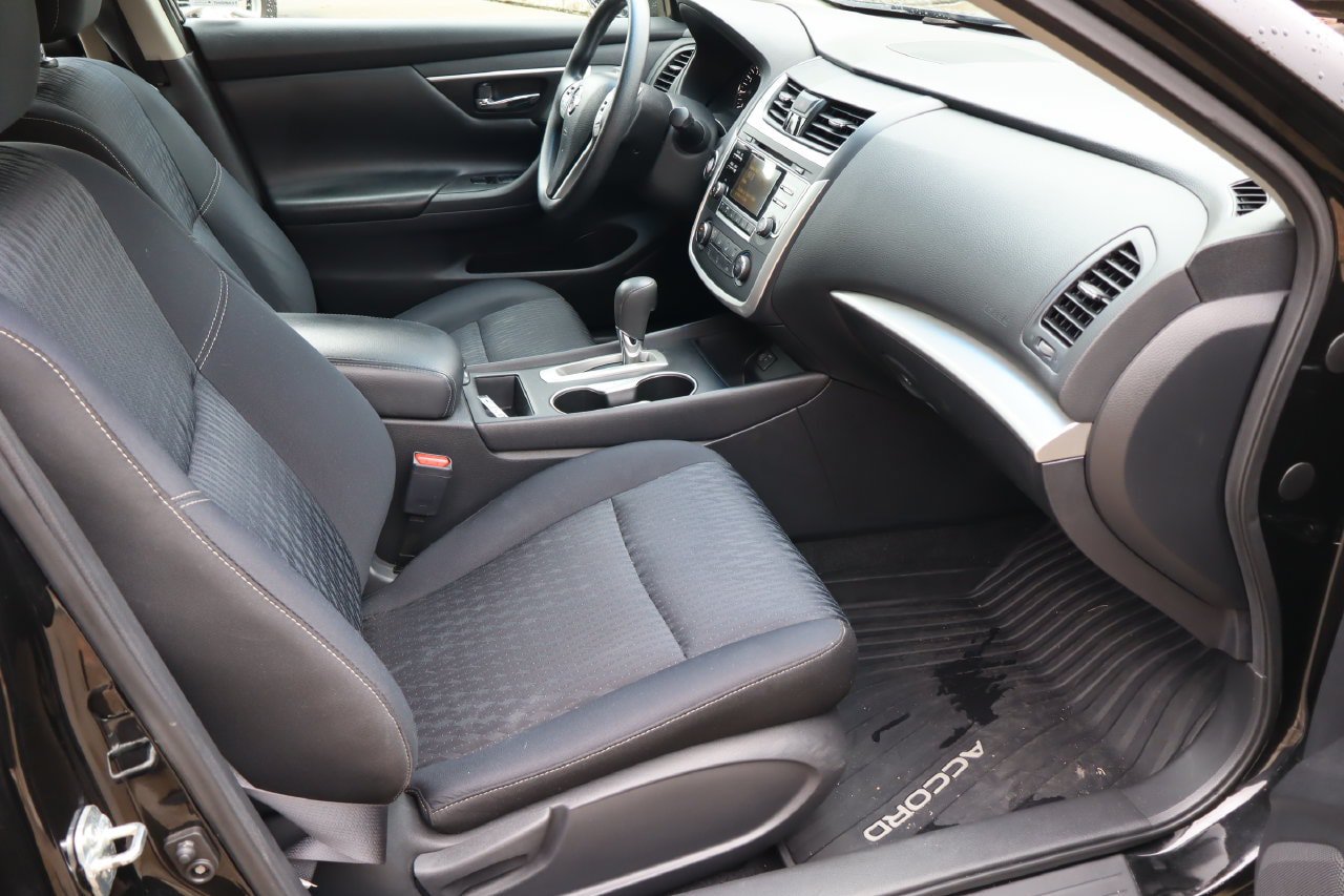 Used 2017 Nissan Altima 2.5 S w/ Power Driver Seat Package FWD image 15