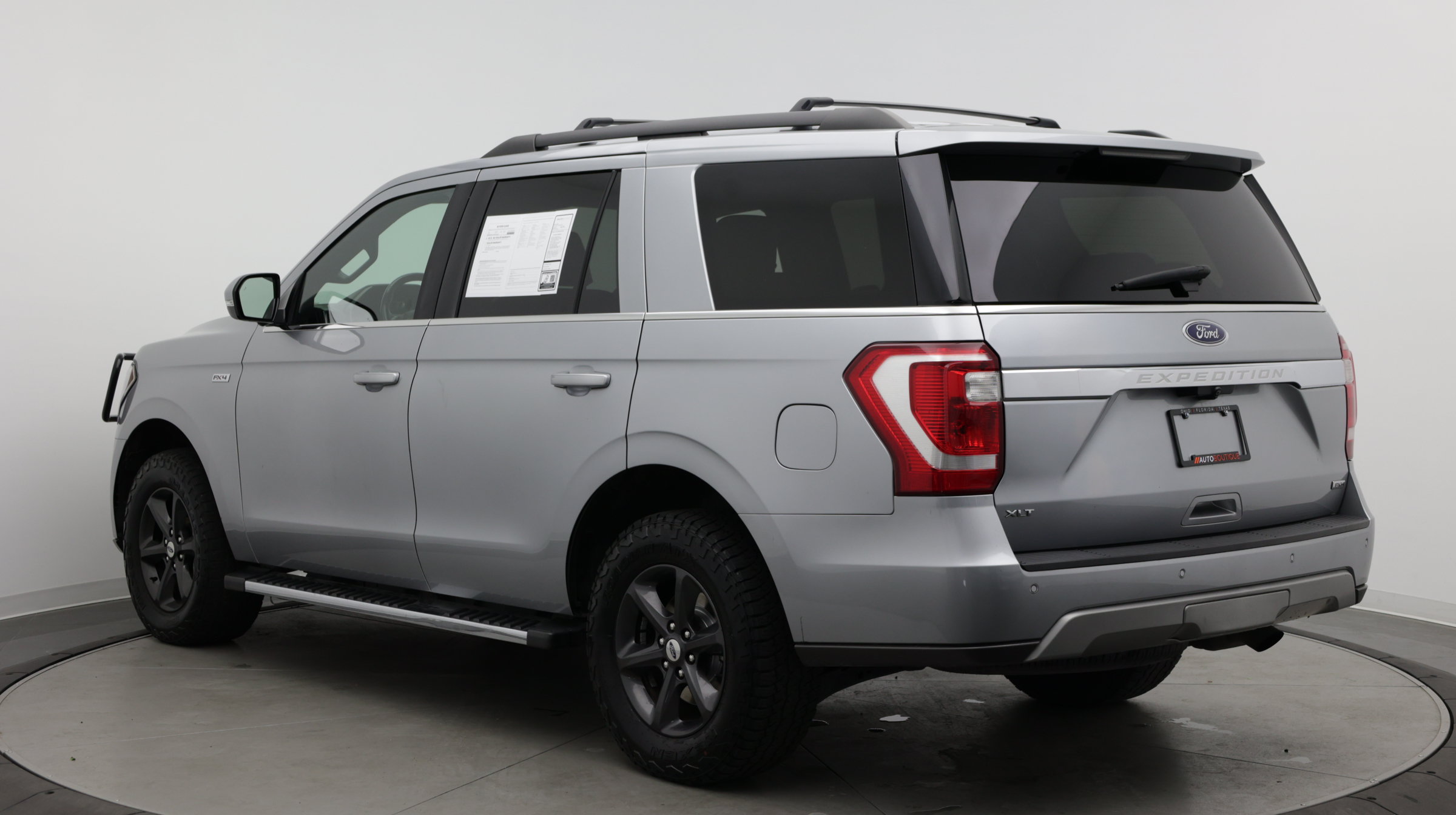 Used 2021 Ford Expedition XLT AWD/4WD image 6