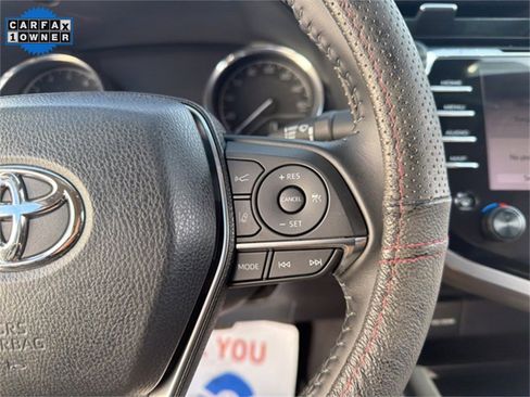 Used 2019 Toyota Camry XLE image 30