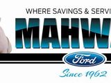 Used 2022 Ford Escape SE w/ SE Sport Appearance Package image 2