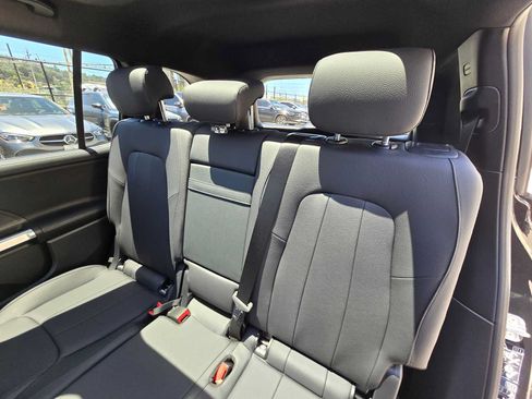 Used 2026 Mercedes-Benz GLB 250 4MATIC image 17