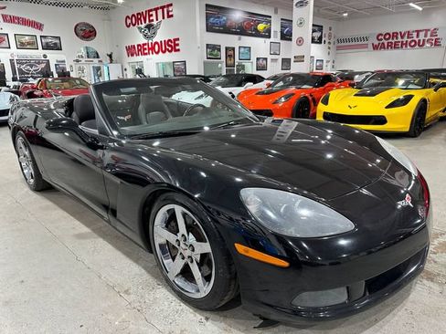 Used 2007 Chevrolet Corvette Convertible w/ Preferred Equipment Group RWD image 29