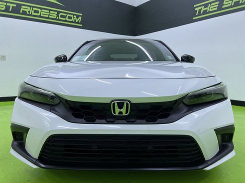Used 2022 Honda Civic Sport image 3