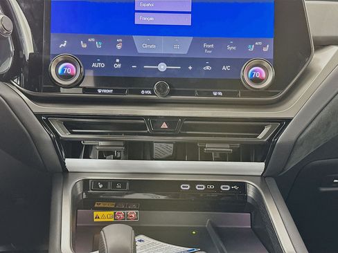 New 2025 Lexus TX 500h AWD image 13