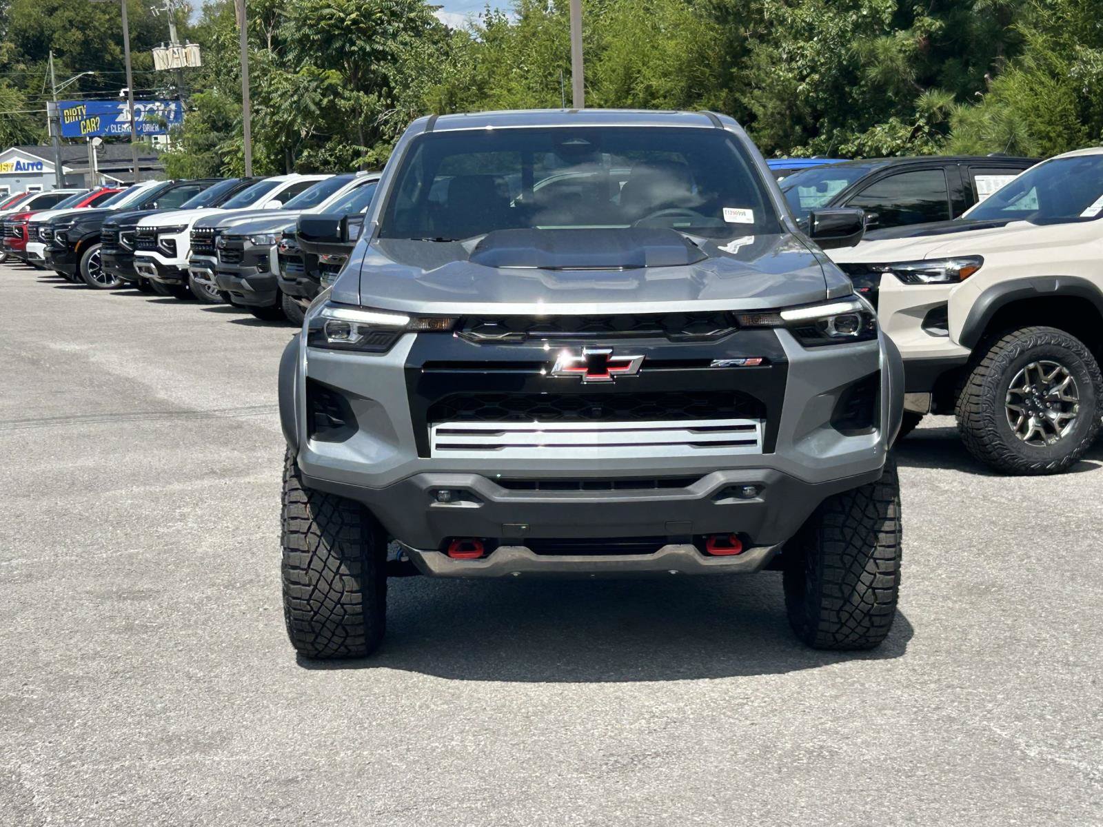 New 2026 Chevrolet Colorado ZR2 w/ Technology Package AWD/4WD image 2