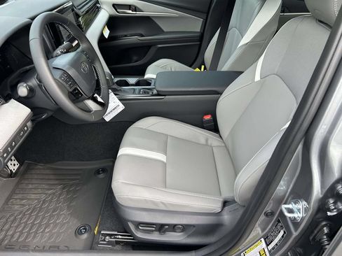 New 2026 Toyota Camry SE w/ Convenience Package FWD image 14