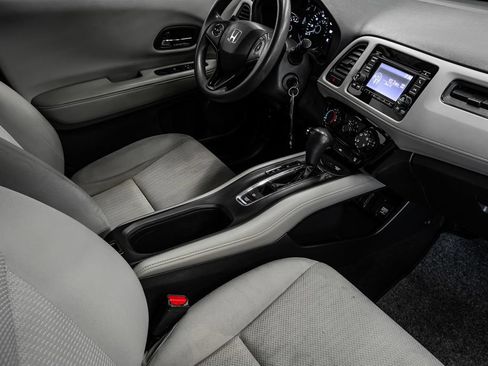 Used 2016 Honda HR-V LX image 29